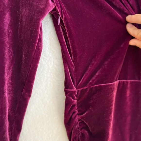 NWOT True Heart Mauve Purple Velvet Ruched Long Sleeve Bodycon Dress - Picture 5 of 7